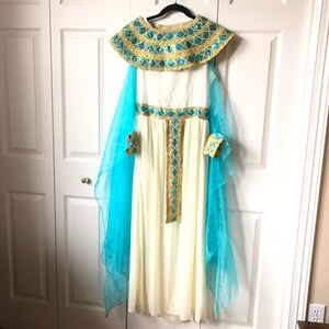 Cleopatra costume and wig set